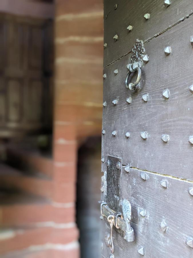 Chateau De Vassinhac Chambres D'Hotes Collonges La Rouge Exterior foto