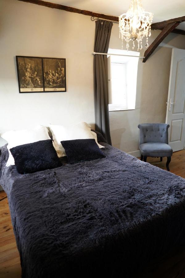 Chateau De Vassinhac Chambres D'Hotes Collonges La Rouge Quarto foto