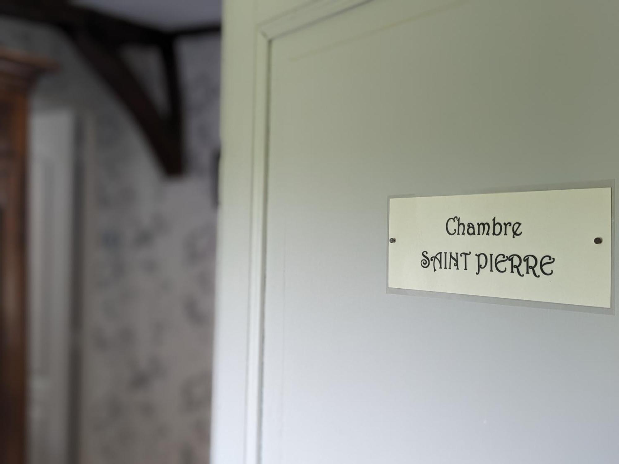 Chateau De Vassinhac Chambres D'Hotes Collonges La Rouge Quarto foto