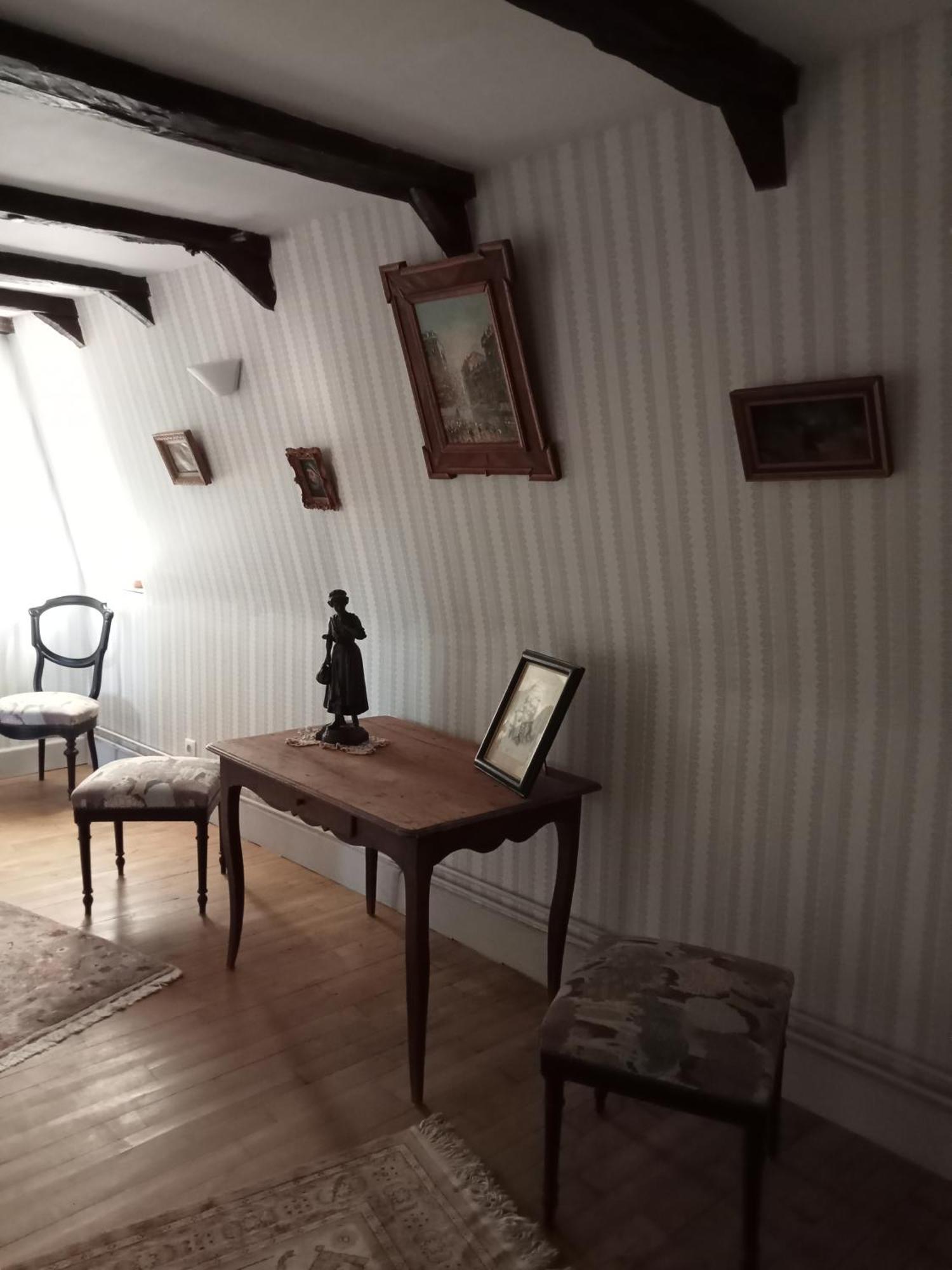 Chateau De Vassinhac Chambres D'Hotes Collonges La Rouge Quarto foto